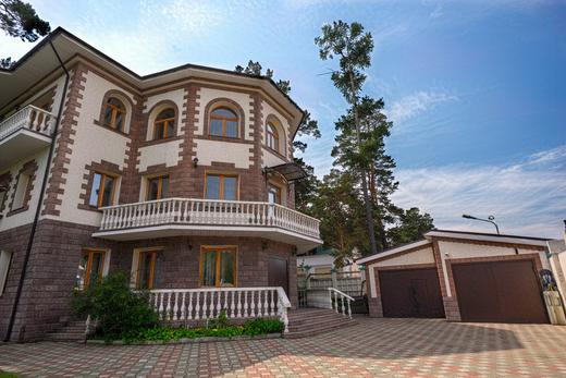 Особняк, 500 м² в Красноярске